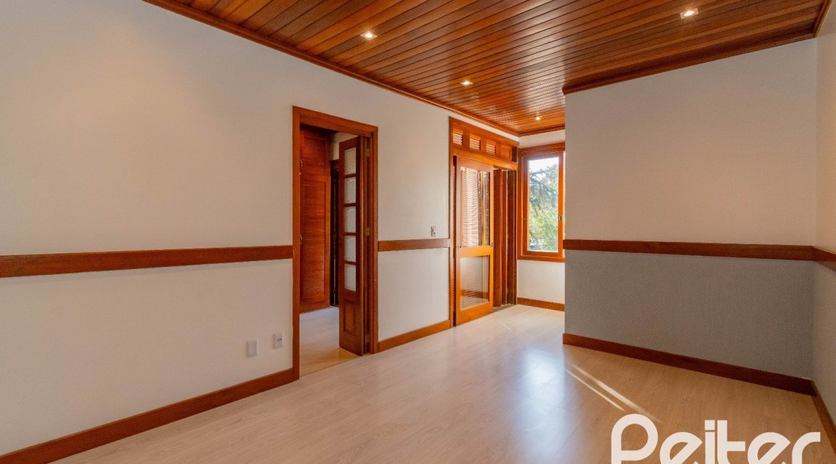  à venda, no bairro  em 