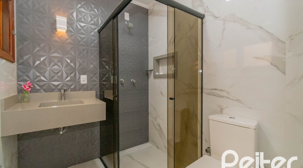  à venda, no bairro  em 