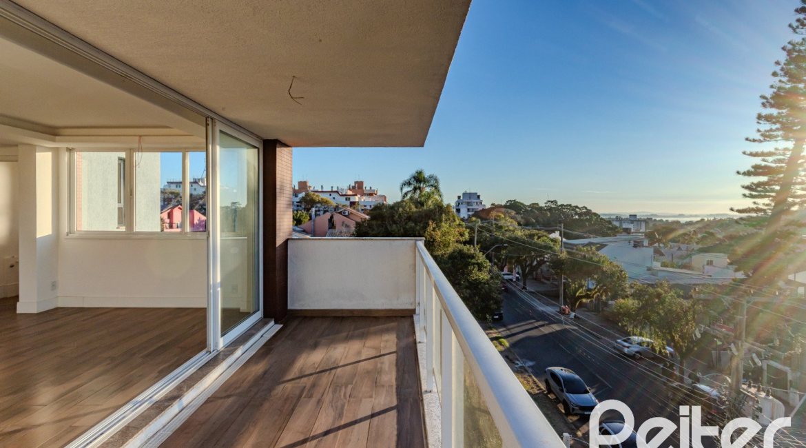 Apartamento à venda com 171m², 3 dormitórios, 3 suítes, 3 vagas, no bairro Tristeza em Porto Alegre