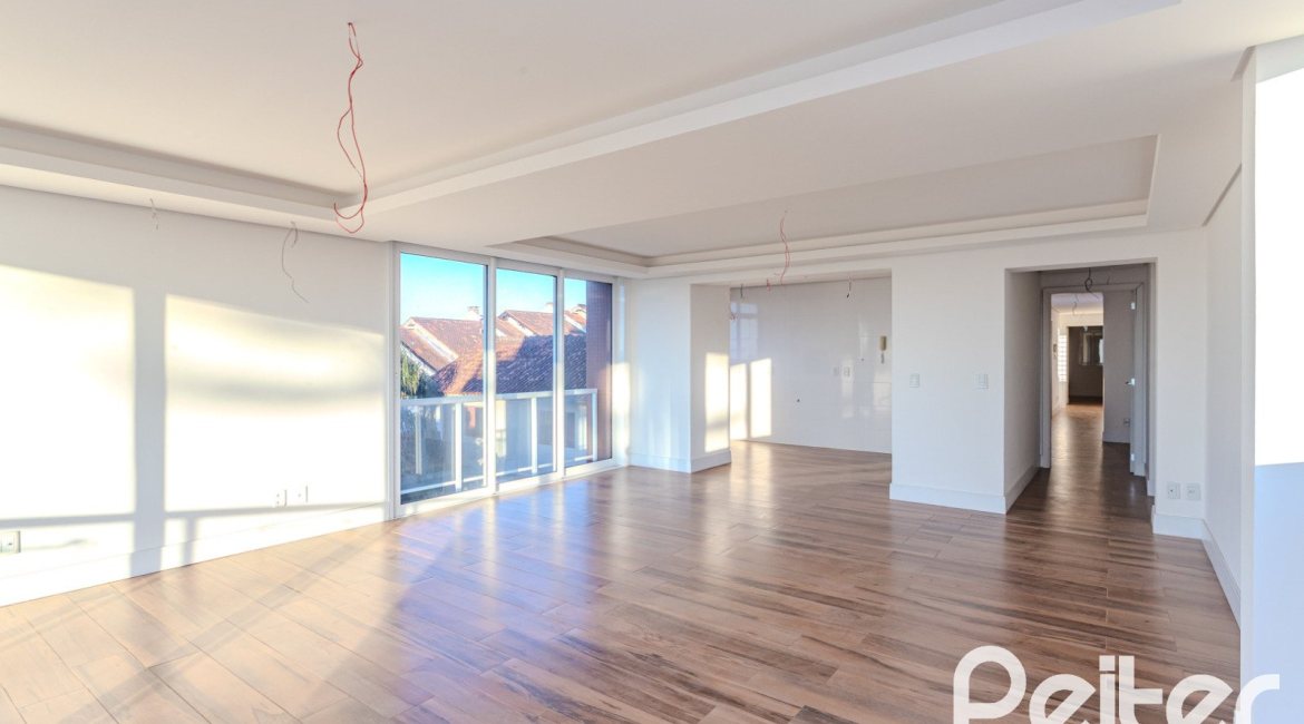 Apartamento à venda com 171m², 3 dormitórios, 3 suítes, 3 vagas, no bairro Tristeza em Porto Alegre