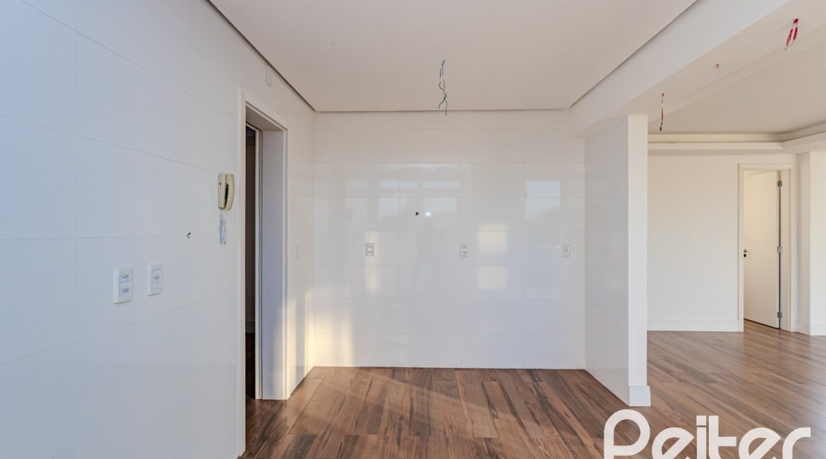 Apartamento à venda com 171m², 3 dormitórios, 3 suítes, 3 vagas, no bairro Tristeza em Porto Alegre