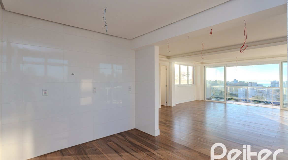 Apartamento à venda com 171m², 3 dormitórios, 3 suítes, 3 vagas, no bairro Tristeza em Porto Alegre