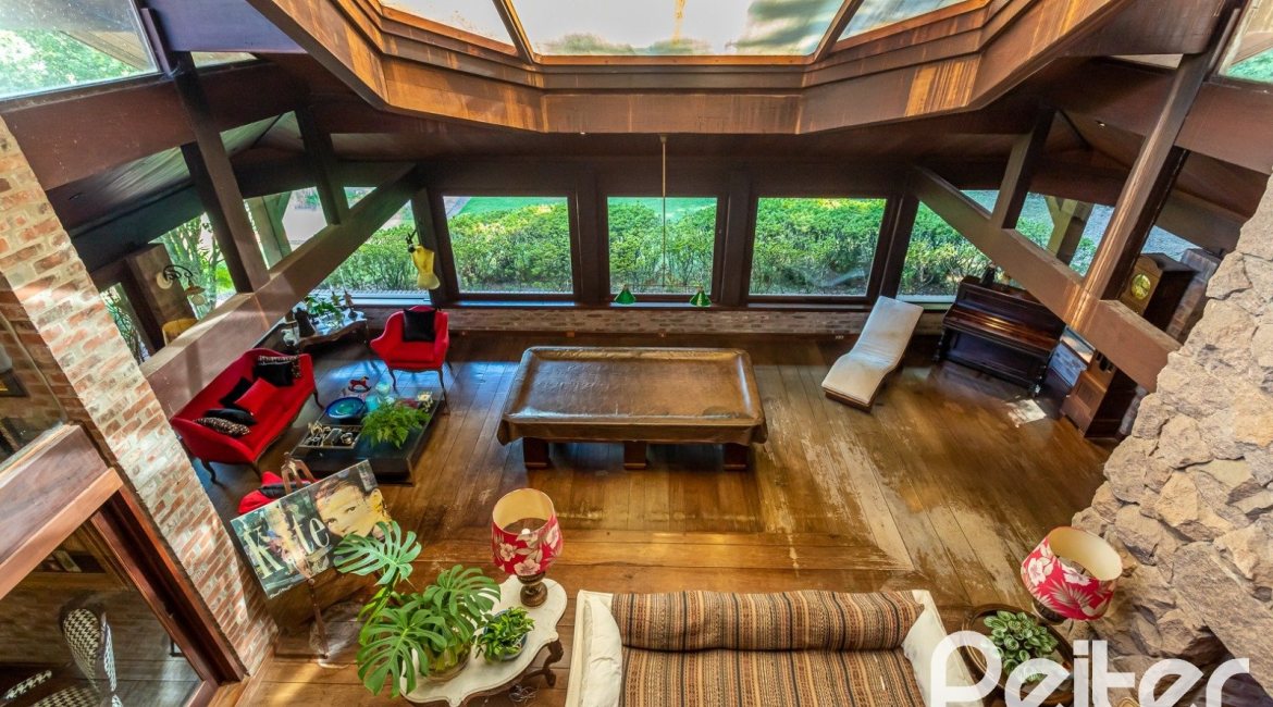 Casa em Condomínio à venda com 789m², 5 dormitórios, 3 suítes, 5 vagas, no bairro Cavalhada em PORTO ALEGRE