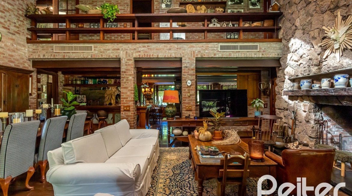 Casa em Condomínio à venda com 789m², 5 dormitórios, 3 suítes, 5 vagas, no bairro Cavalhada em PORTO ALEGRE