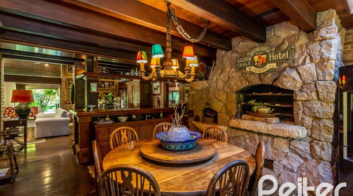 Casa em Condomínio à venda com 789m², 5 dormitórios, 3 suítes, 5 vagas, no bairro Cavalhada em PORTO ALEGRE