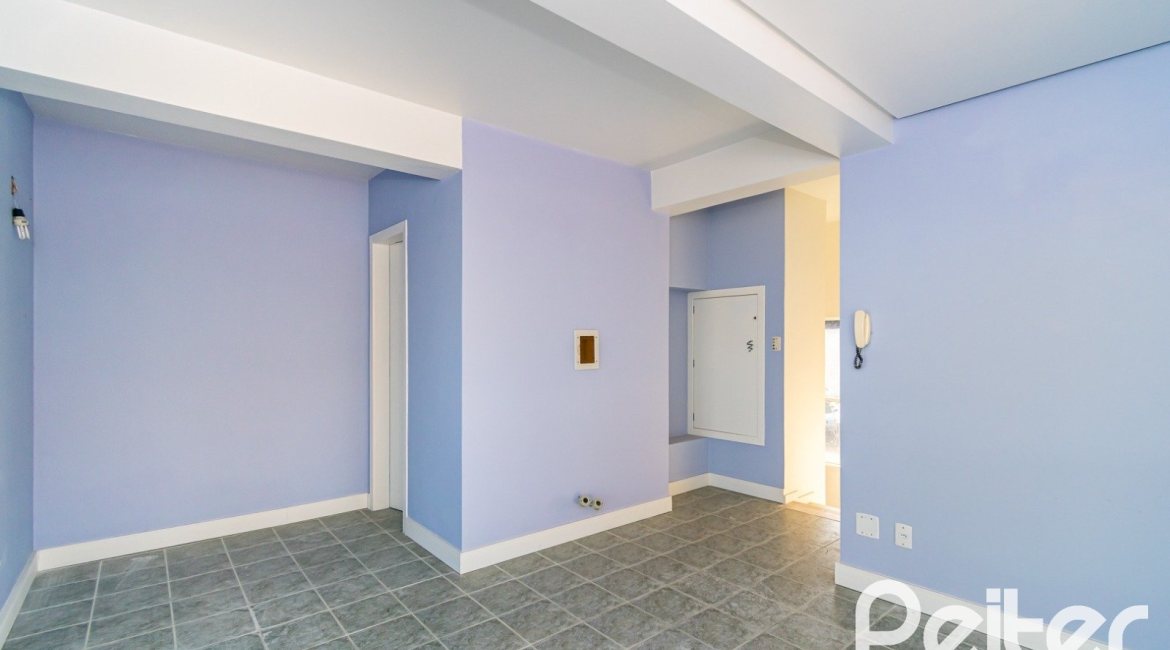 Casa à venda com 354m², 2 dormitórios, 2 suítes, 3 vagas, no bairro Sétimo Céu em Porto Alegre
