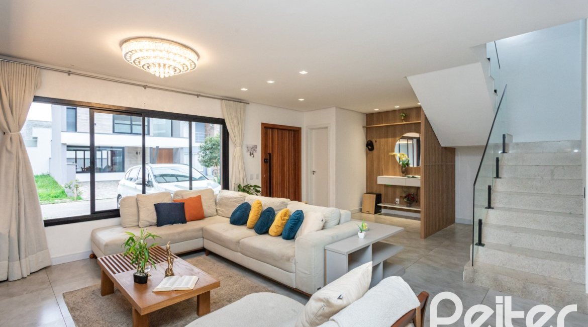 Casa em Condomínio à venda com 183m², 3 dormitórios, 3 suítes, 2 vagas, no bairro Ipanema em Porto Alegre