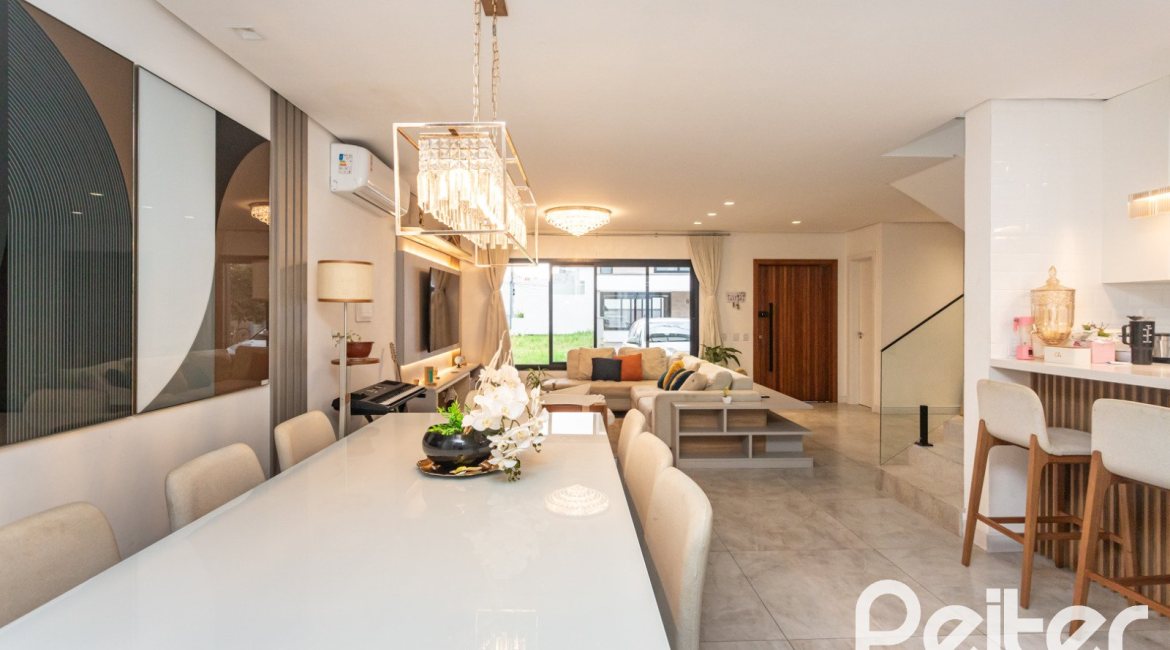 Casa em Condomínio à venda com 183m², 3 dormitórios, 3 suítes, 2 vagas, no bairro Ipanema em Porto Alegre