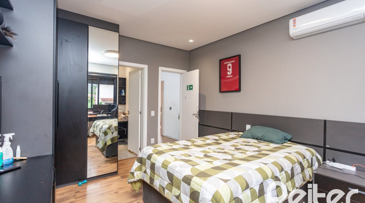 Casa em Condomínio à venda com 183m², 3 dormitórios, 3 suítes, 2 vagas, no bairro Ipanema em Porto Alegre