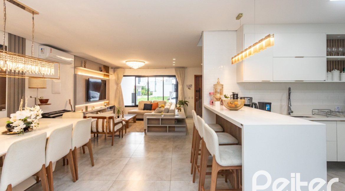 Casa em Condomínio à venda com 183m², 3 dormitórios, 3 suítes, 2 vagas, no bairro Ipanema em Porto Alegre