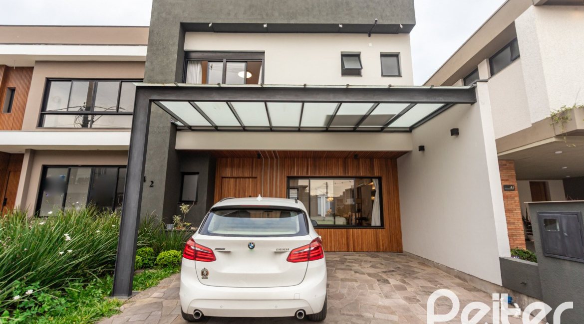 Casa em Condomínio à venda com 183m², 3 dormitórios, 3 suítes, 2 vagas, no bairro Ipanema em Porto Alegre