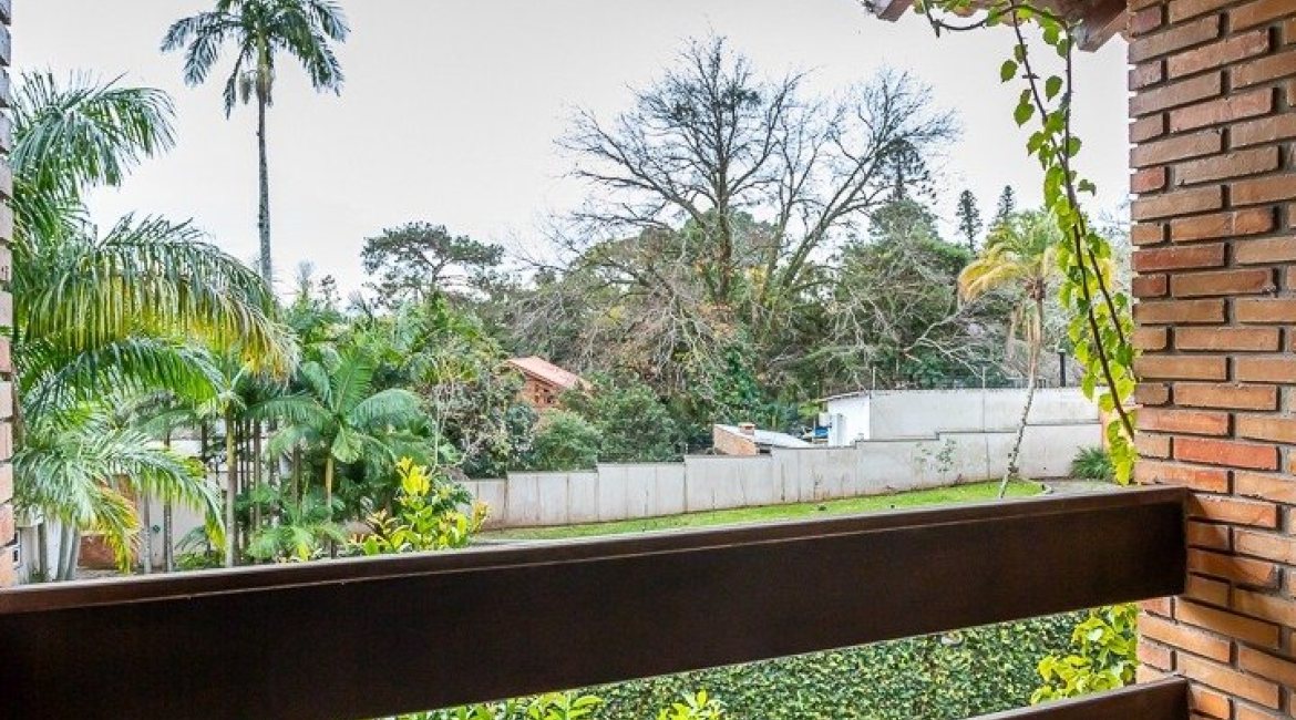 Casa em Condomínio à venda com 331m², 4 dormitórios, 4 suítes, 3 vagas, no bairro Tristeza em Porto Alegre