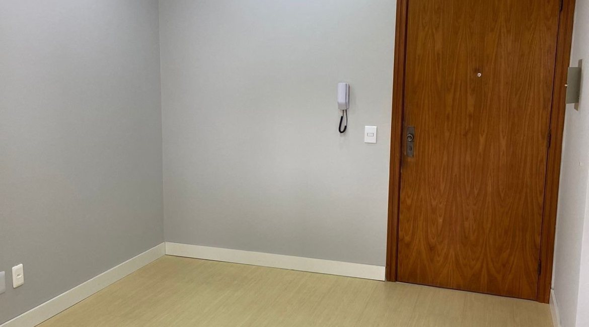 Comercial à venda com 44m², no bairro Menino Deus em Porto Alegre