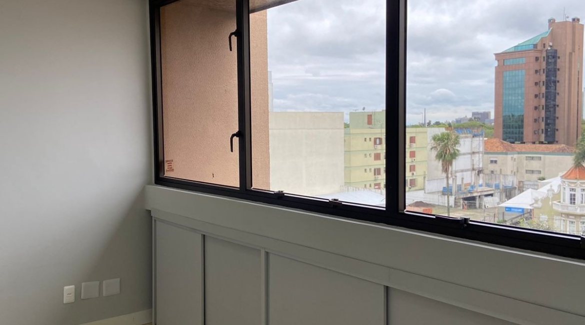 Comercial à venda com 44m², no bairro Menino Deus em Porto Alegre