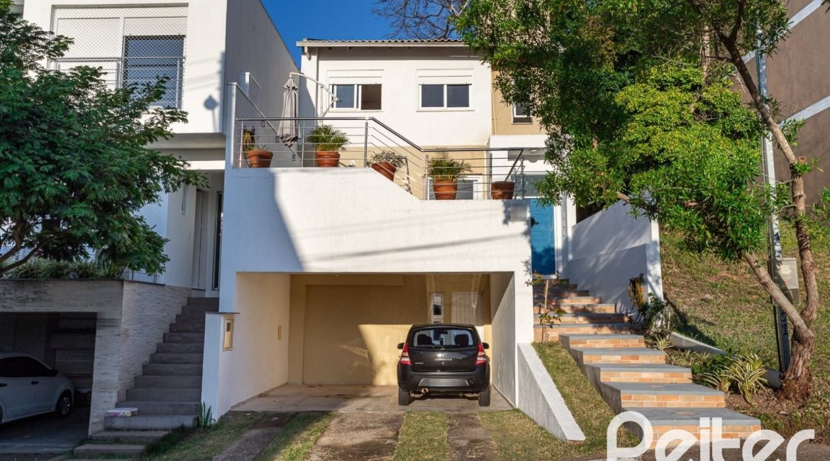 Casa em Condomínio à venda com 161m², 2 dormitórios, 2 suítes, 2 vagas, no bairro Vila Nova em PORTO ALEGRE