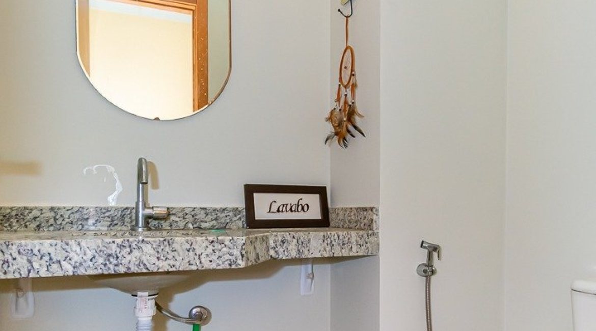 Apartamento à venda com 104m², 3 dormitórios, 1 suíte, 2 vagas, no bairro Ipanema em PORTO ALEGRE