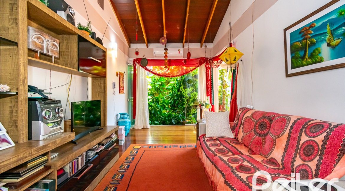 Casa em Condomínio à venda com 245m², 3 dormitórios, 1 suíte, 2 vagas, no bairro Tristeza em PORTO ALEGRE