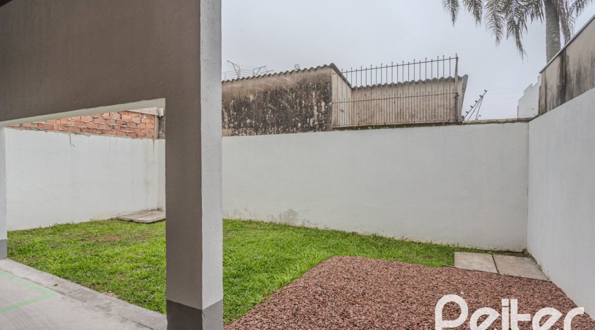 Apartamento à venda com 76m², 2 dormitórios, 1 suíte, 2 vagas, no bairro Tristeza em Porto Alegre