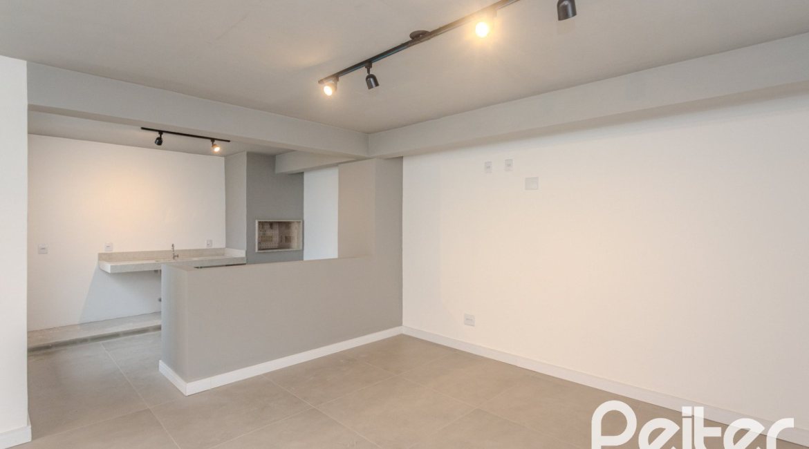 Apartamento à venda com 76m², 2 dormitórios, 1 suíte, 2 vagas, no bairro Tristeza em Porto Alegre