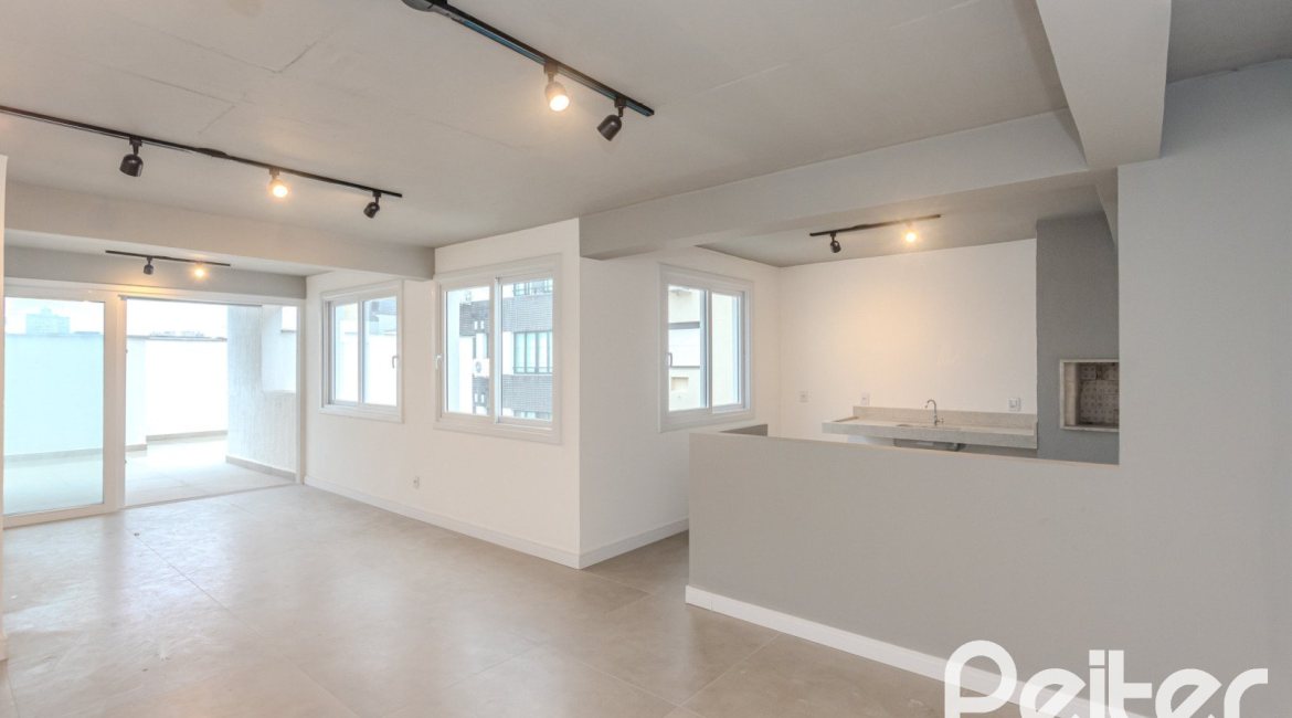 Apartamento à venda com 76m², 2 dormitórios, 1 suíte, 2 vagas, no bairro Tristeza em Porto Alegre