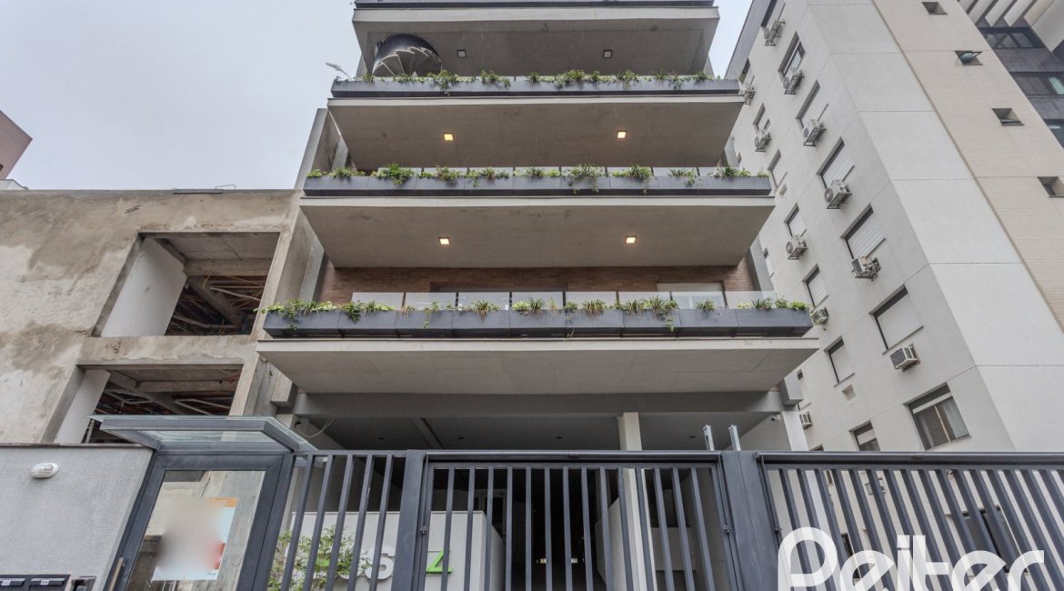 Apartamento à venda com 76m², 2 dormitórios, 1 suíte, 2 vagas, no bairro Tristeza em Porto Alegre