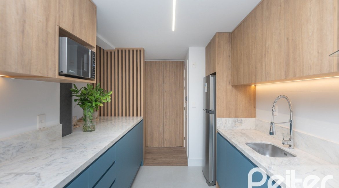 Apartamento à venda com 149m², 3 dormitórios, 3 suítes, 2 vagas, no bairro Tristeza em Porto Alegre