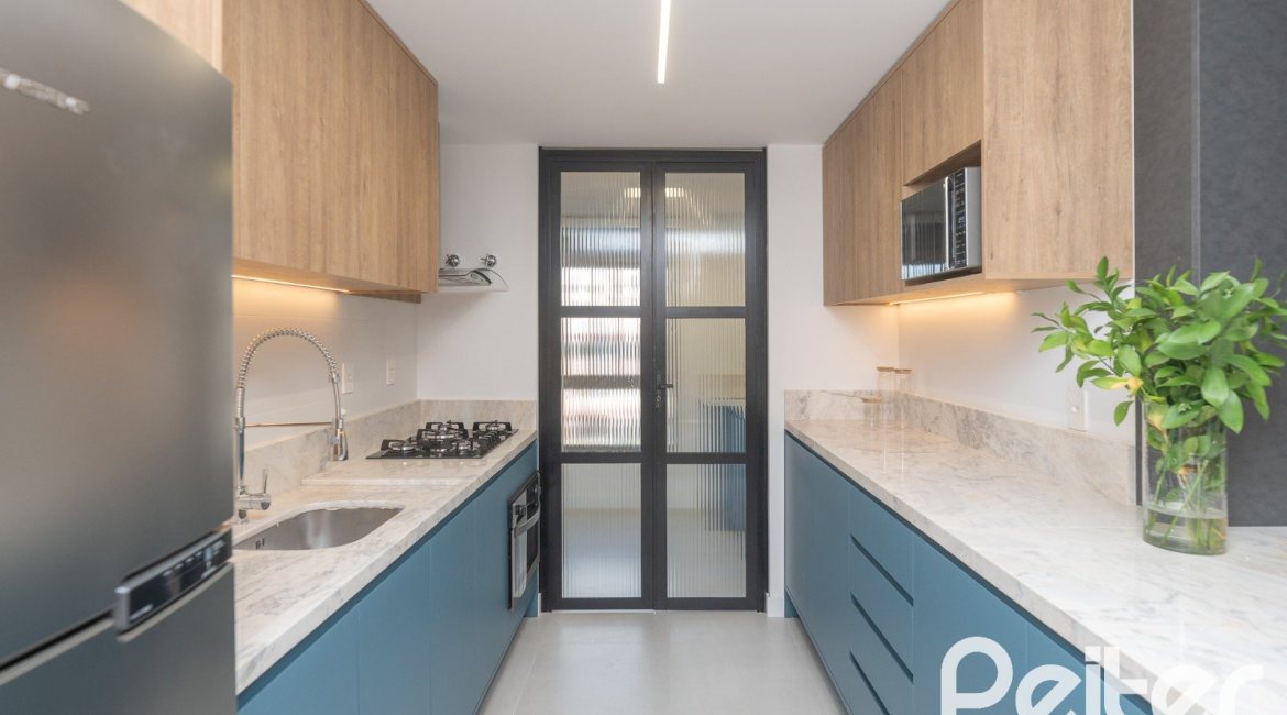 Apartamento à venda com 149m², 3 dormitórios, 3 suítes, 2 vagas, no bairro Tristeza em Porto Alegre