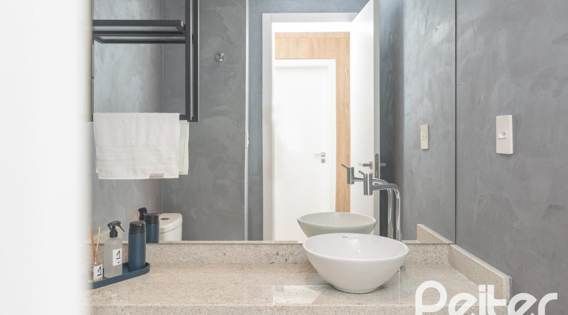 Apartamento à venda com 149m², 3 dormitórios, 3 suítes, 2 vagas, no bairro Tristeza em Porto Alegre