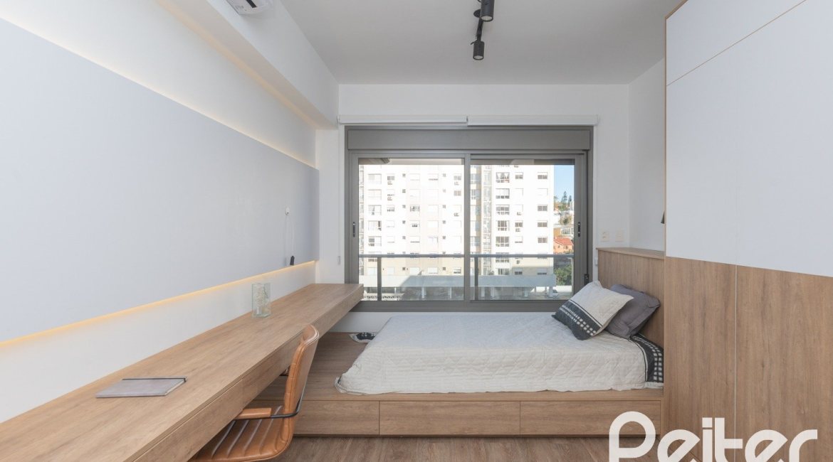 Apartamento à venda com 149m², 3 dormitórios, 3 suítes, 2 vagas, no bairro Tristeza em Porto Alegre