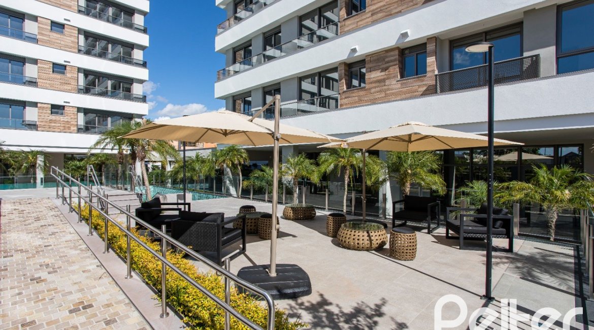 Apartamento à venda com 149m², 3 dormitórios, 3 suítes, 2 vagas, no bairro Tristeza em Porto Alegre