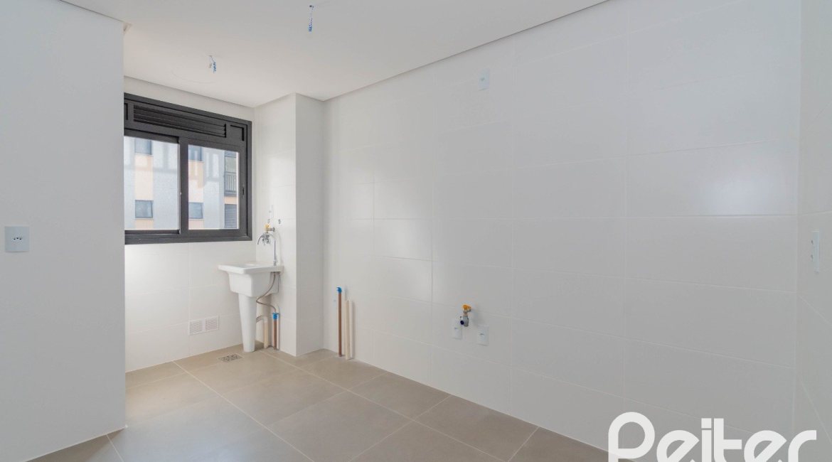 Apartamento à venda com 108m², 3 dormitórios, 1 suíte, 2 vagas, no bairro Tristeza em PORTO ALEGRE