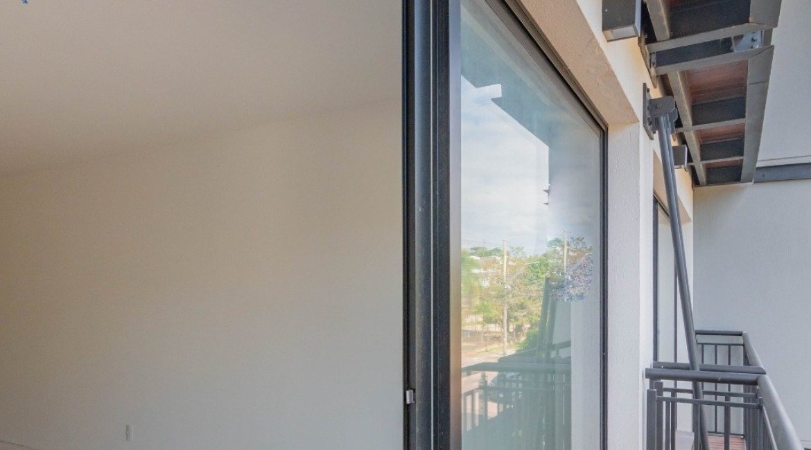 Apartamento à venda com 108m², 3 dormitórios, 1 suíte, 2 vagas, no bairro Tristeza em PORTO ALEGRE