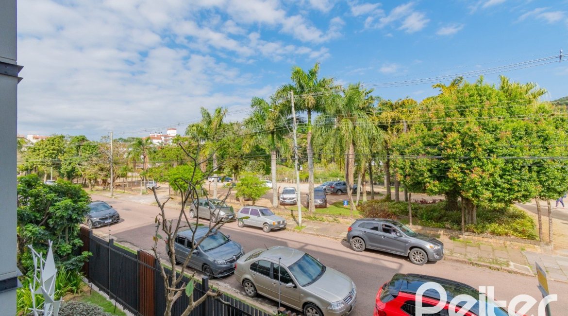 Apartamento à venda com 108m², 3 dormitórios, 1 suíte, 2 vagas, no bairro Tristeza em PORTO ALEGRE