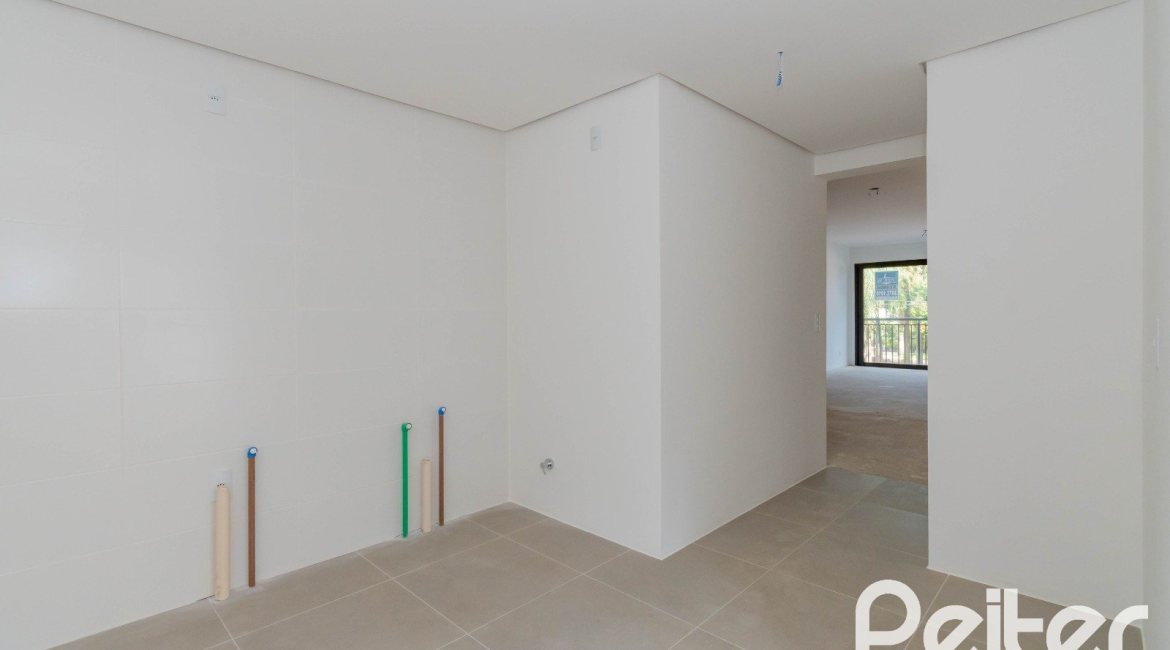 Apartamento à venda com 108m², 3 dormitórios, 1 suíte, 2 vagas, no bairro Tristeza em PORTO ALEGRE