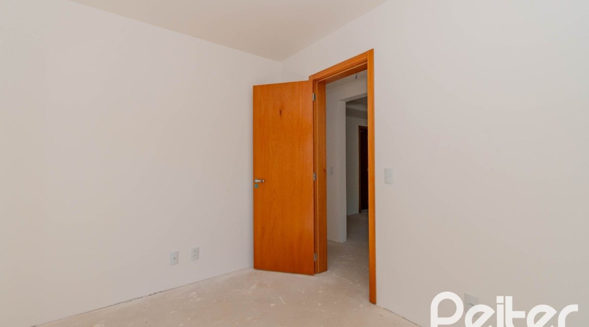 Apartamento à venda com 108m², 3 dormitórios, 1 suíte, 2 vagas, no bairro Tristeza em PORTO ALEGRE