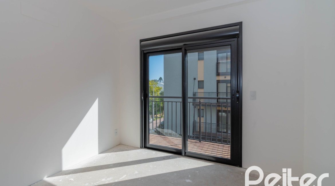 Apartamento à venda com 108m², 3 dormitórios, 1 suíte, 2 vagas, no bairro Tristeza em PORTO ALEGRE