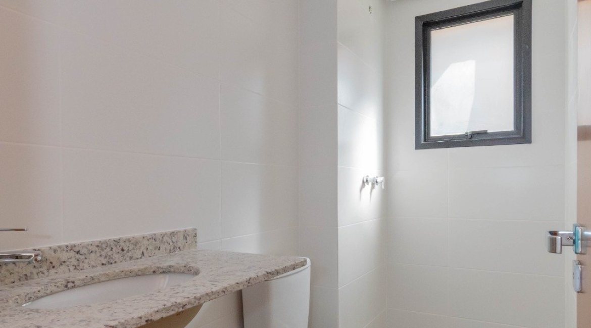 Apartamento à venda com 108m², 3 dormitórios, 1 suíte, 2 vagas, no bairro Tristeza em PORTO ALEGRE