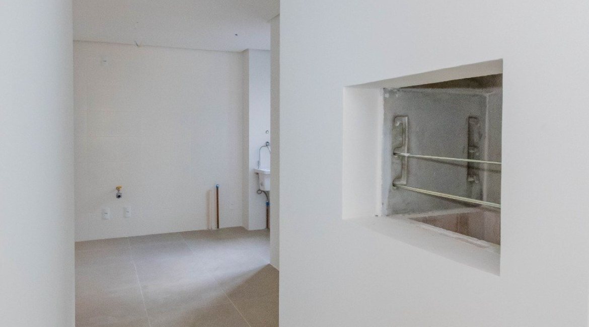 Apartamento à venda com 108m², 3 dormitórios, 1 suíte, 2 vagas, no bairro Tristeza em PORTO ALEGRE