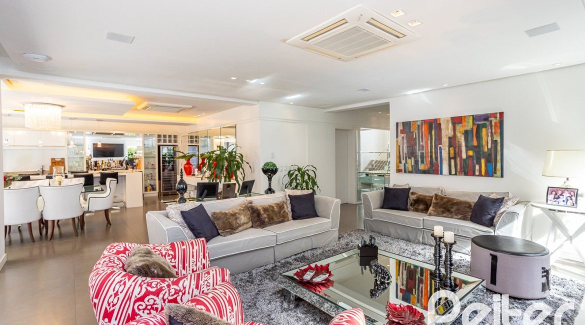 Casa em Condomínio à venda com 457m², 4 dormitórios, 4 suítes, 6 vagas, no bairro Pedra Redonda em PORTO ALEGRE