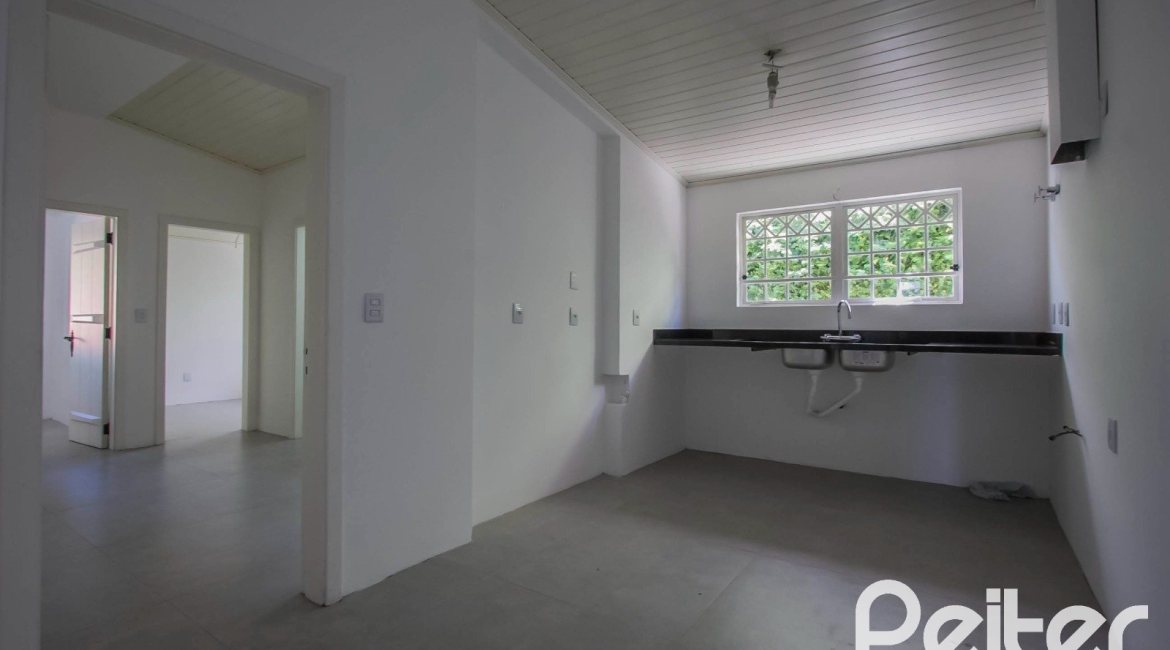 Casa em Condomínio à venda com 830m², 7 dormitórios, 3 suítes, 10 vagas, no bairro Cavalhada em PORTO ALEGRE