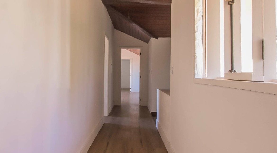 Casa em Condomínio à venda com 830m², 7 dormitórios, 3 suítes, 10 vagas, no bairro Cavalhada em PORTO ALEGRE