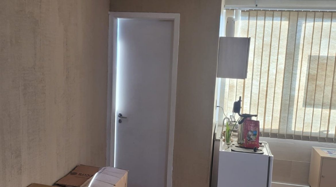 Comercial à venda com 37m², no bairro Tristeza em Porto Alegre