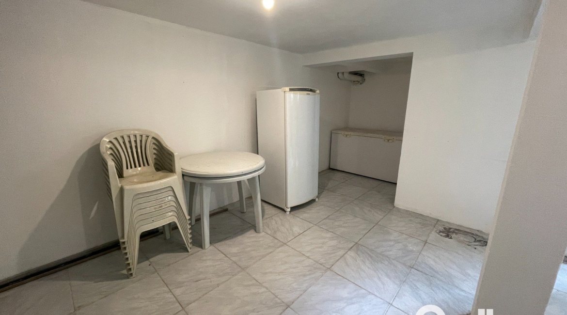 Casa em Condomínio à venda com 209m², 4 dormitórios, 1 suíte, 4 vagas, no bairro Tristeza em Porto Alegre