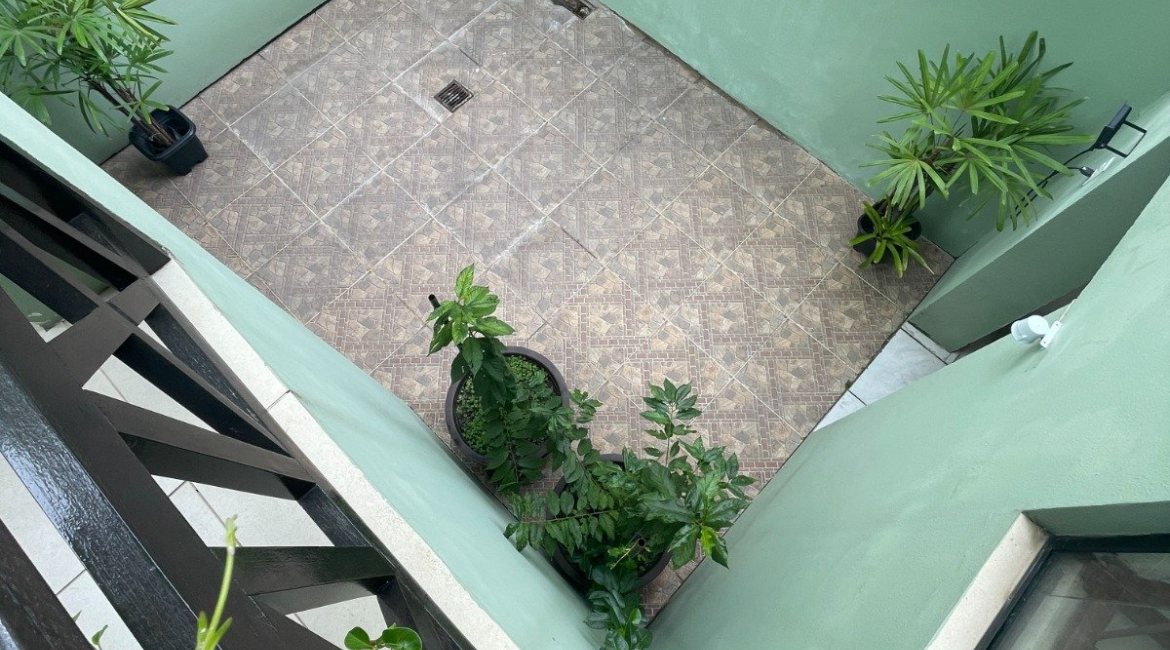 Casa em Condomínio à venda com 209m², 4 dormitórios, 1 suíte, 4 vagas, no bairro Tristeza em Porto Alegre