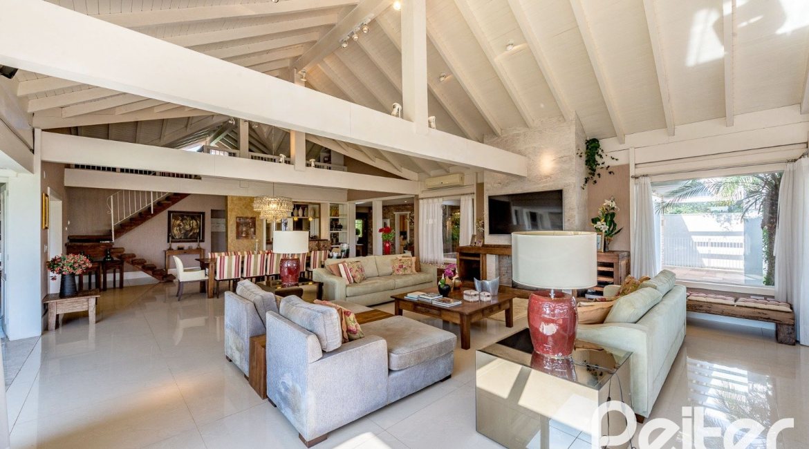 Casa em Condomínio à venda com 460m², 3 dormitórios, 3 suítes, 6 vagas, no bairro Terra Ville em PORTO ALEGRE