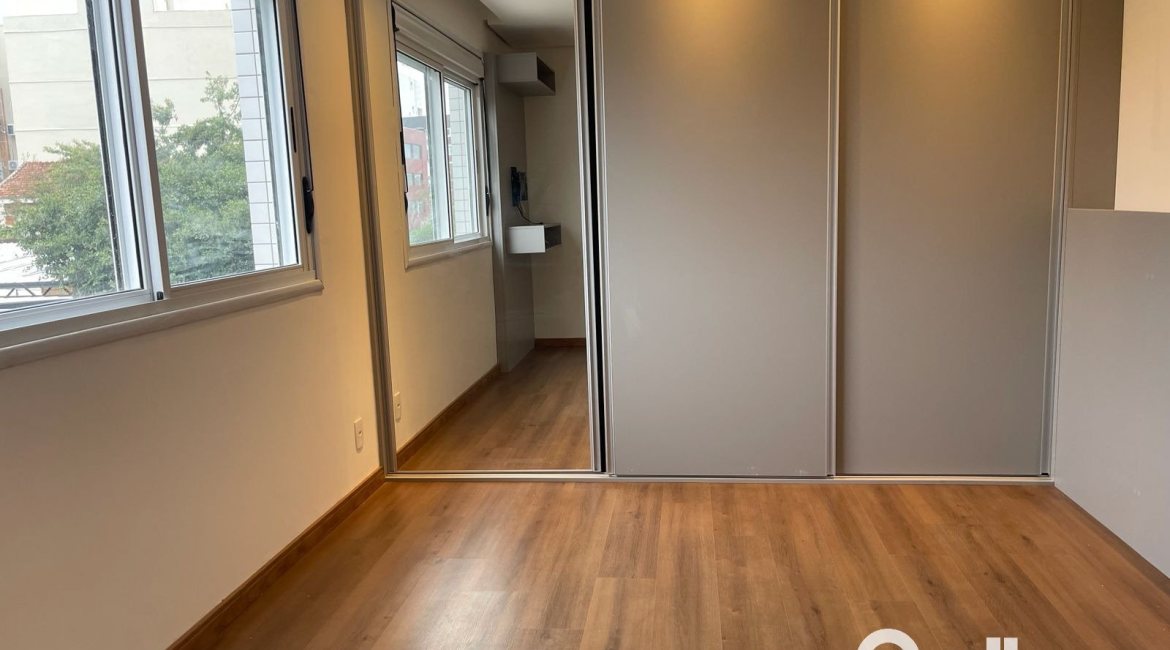 Apartamento à venda com 82m², 3 dormitórios, 1 suíte, 2 vagas, no bairro Tristeza em PORTO ALEGRE