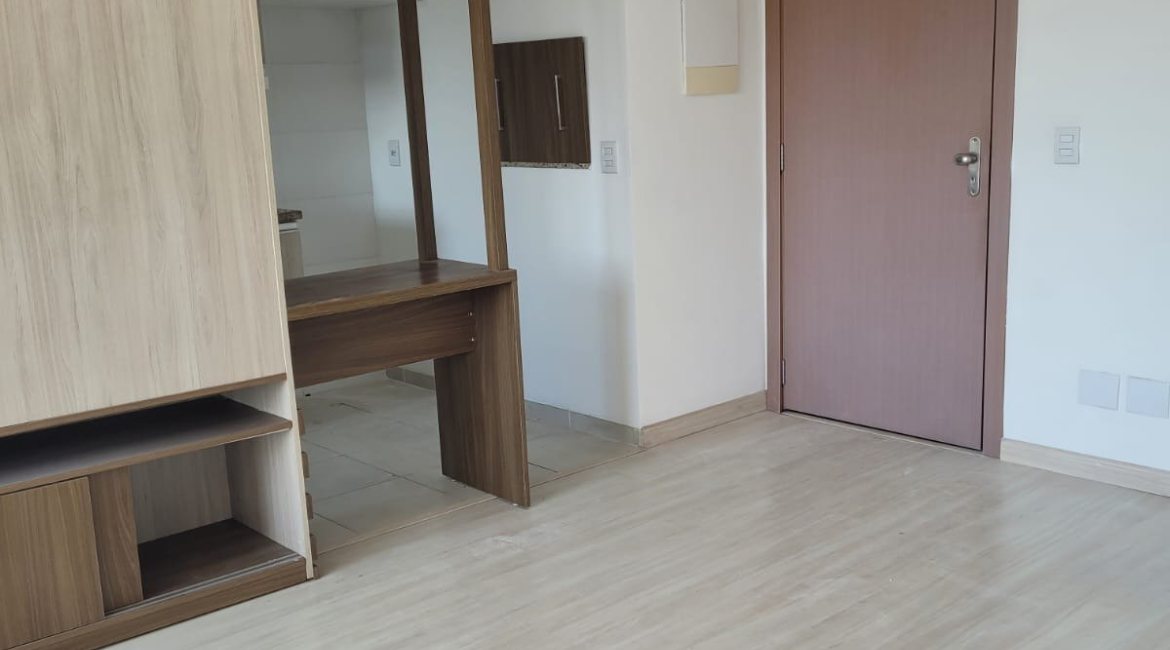 Apartamento à venda com 61m², 2 dormitórios, 1 suíte, 1 vaga, no bairro Tristeza em PORTO ALEGRE