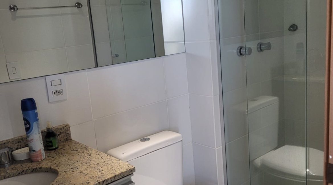 Apartamento à venda com 61m², 2 dormitórios, 1 suíte, 1 vaga, no bairro Tristeza em PORTO ALEGRE