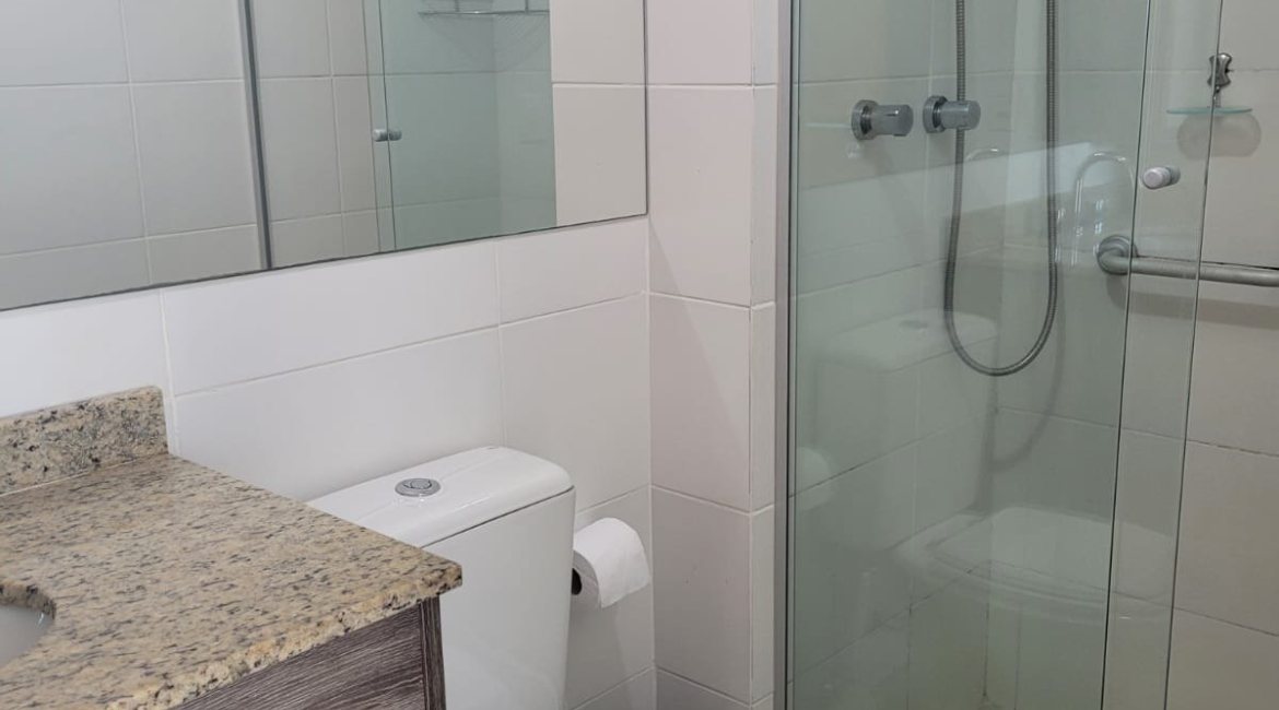 Apartamento à venda com 61m², 2 dormitórios, 1 suíte, 1 vaga, no bairro Tristeza em PORTO ALEGRE