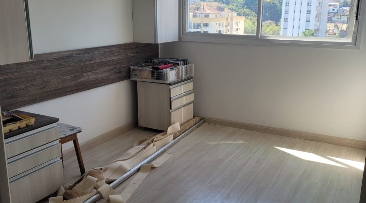Apartamento à venda com 61m², 2 dormitórios, 1 suíte, 1 vaga, no bairro Tristeza em PORTO ALEGRE